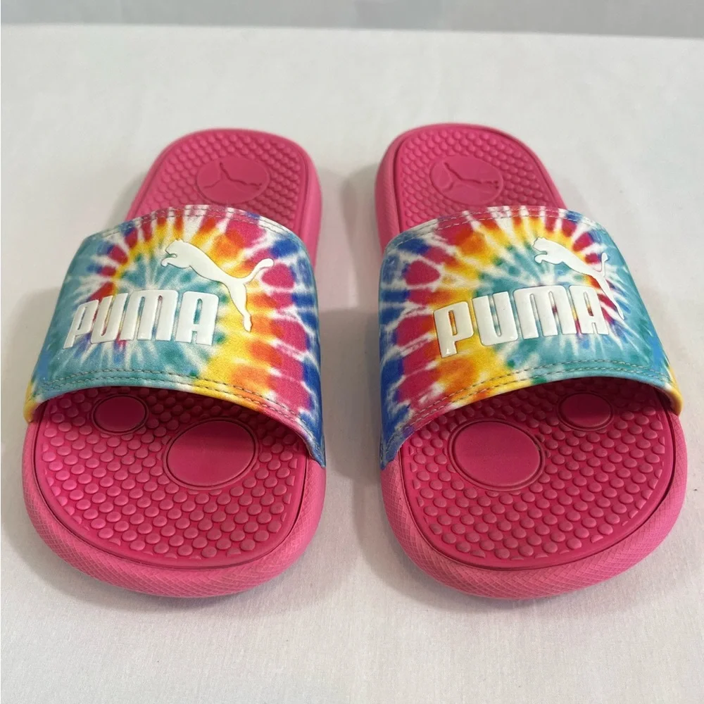 PUMA Tie Dye Rainbow Slides Sandals, Size 4/35.5